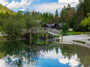 Brücke über die Seen