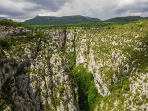 Blick von der Brücke Pont de l'Artuby