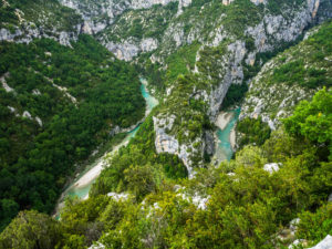 Blick vom Aussichtspunkt Balcon de la Mescla in die Verdonschlucht