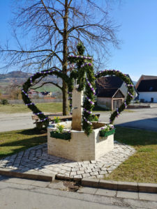 Osterbrunnen in Aufkirchen