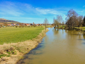 Die Wörnitz mit Blick auf Gerolfingen