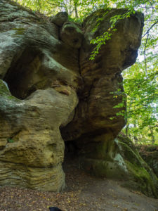 Höhlen am Teufelsprung Lichtensteiner Sagenpfad